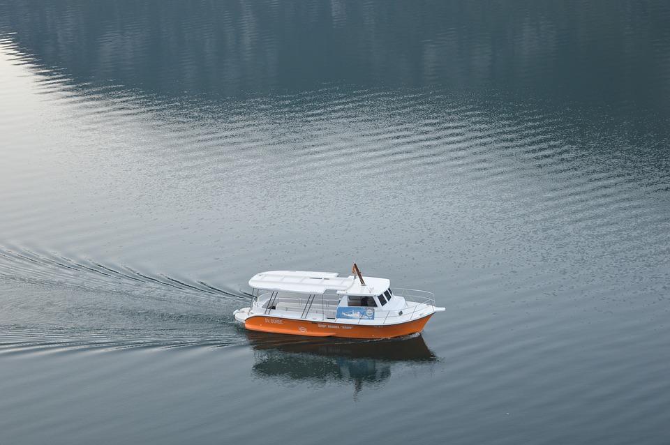 boat wake