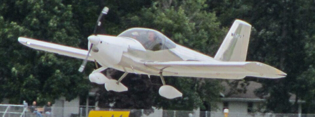 light-sport aircraft RV-12 Flair upon takeoff