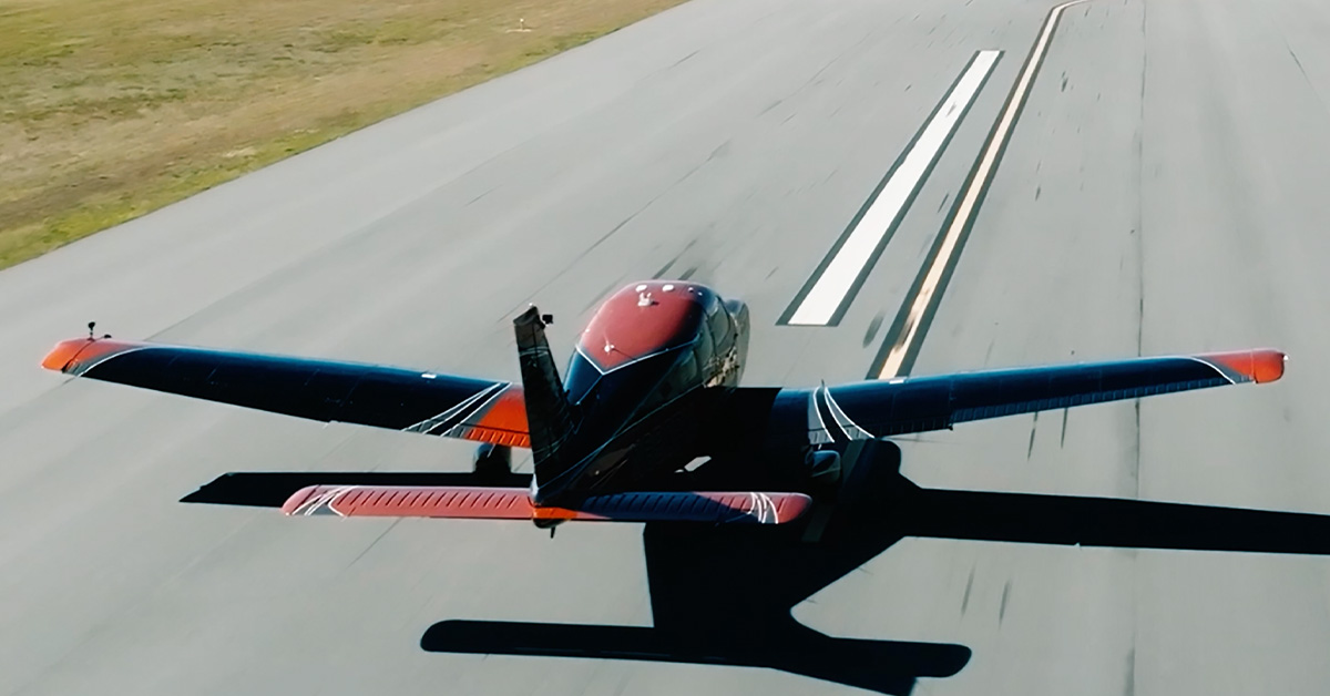 Piper Archer aircraft at takeoff on runway