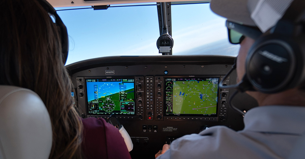 Certified flight instructor training new pilot