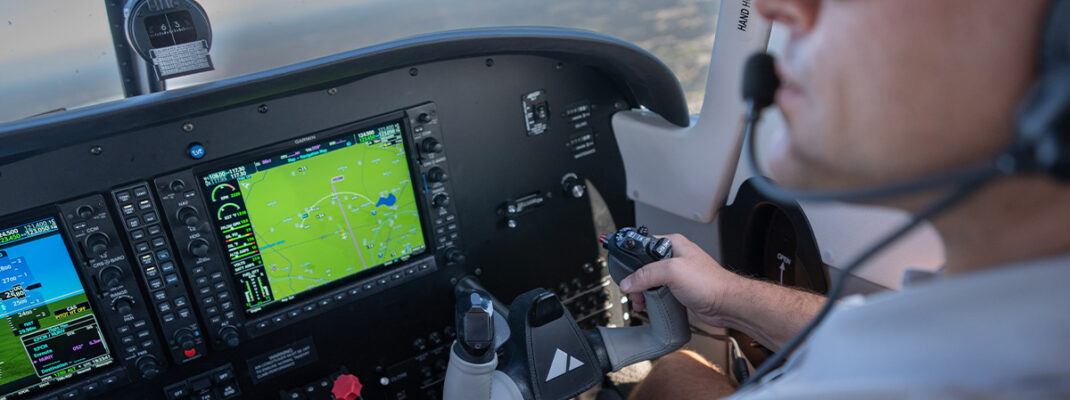 Pilot seen flying inside Piper Archer aircraft