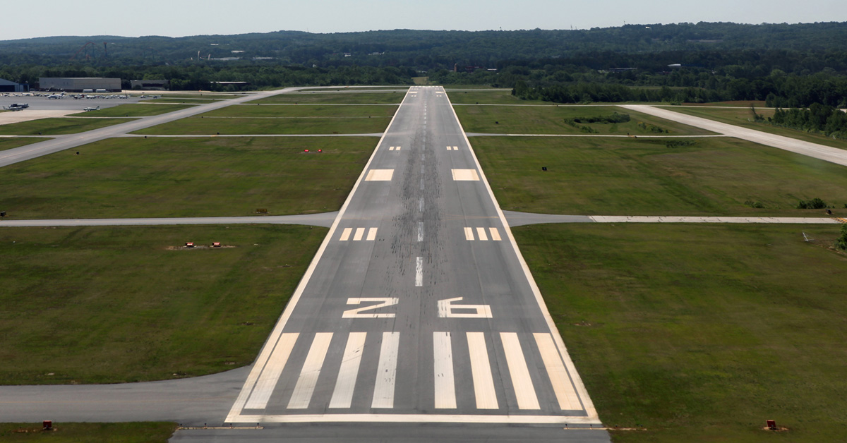 runways designation and markings